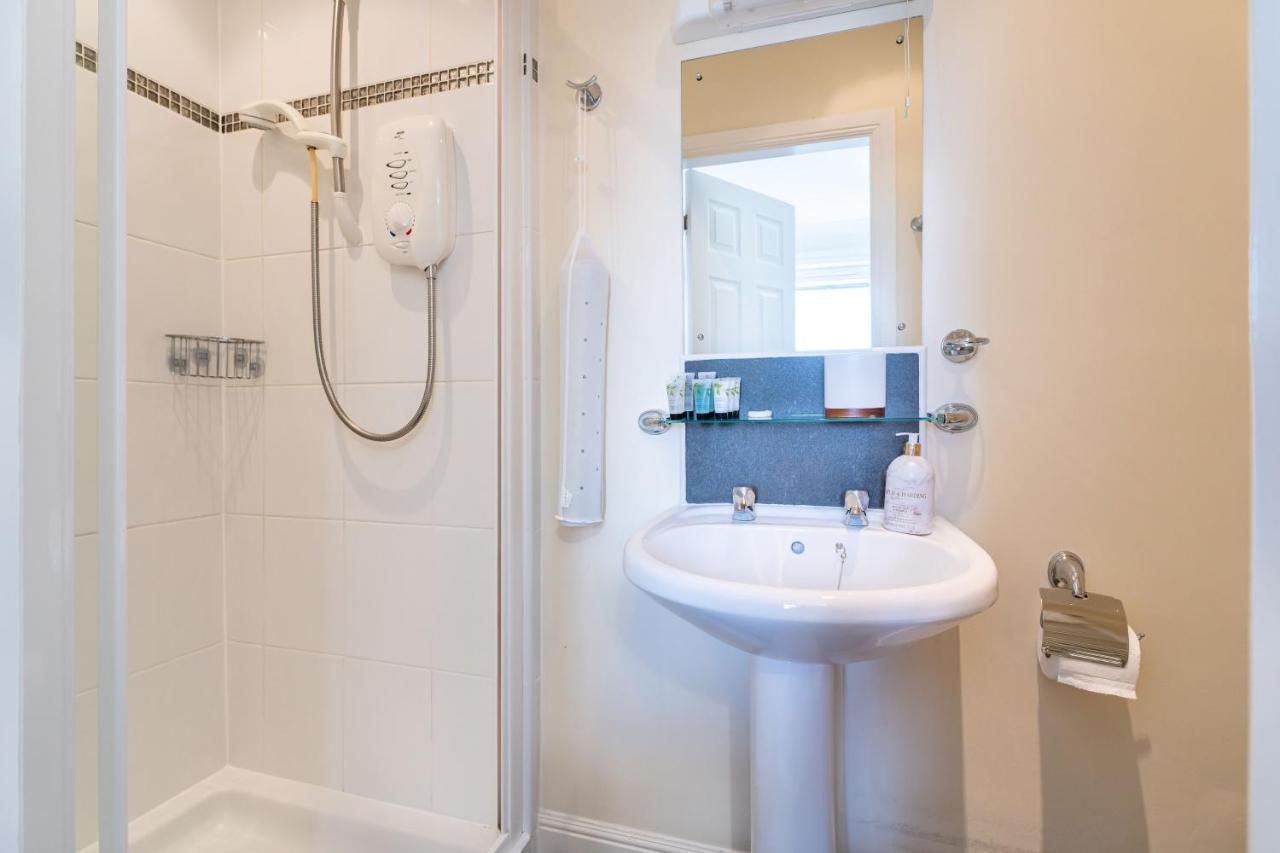 New Four Bedroom House - All Rooms Ensuite Stirling Zewnętrze zdjęcie